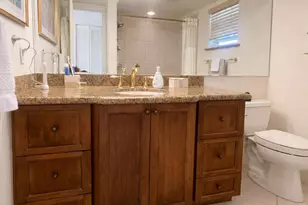 20 Colonial Club Dr, Boynton Beach, FL 33435 - Photo 10