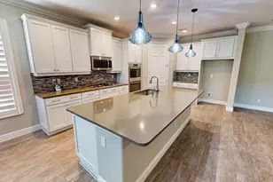 10127 SW Cypress Wood Ct, Port Saint Lucie, FL 34987 - Photo 8