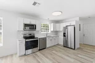 16246 E Cornwall Dr, Loxahatchee, FL 33470 - Photo 4