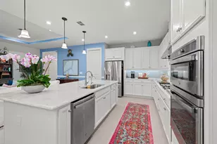 10009 SW Coral Tree Cir, Port Saint Lucie, FL 34987 - Photo 6