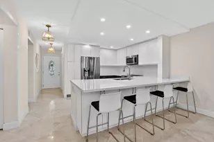 9245 Flynn Cir, Boca Raton, FL 33496 - Photo 12
