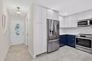 9245 Flynn Cir, Boca Raton, FL 33496 - Photo 8