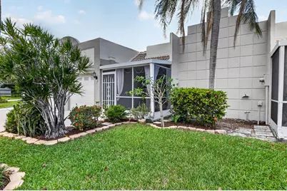 9245 Flynn Circle #7, Boca Raton, FL 33496 - Photo 2