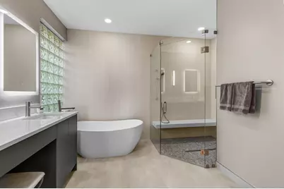 11777 Castellon Court, Boynton Beach, FL 33437 - Photo 32