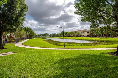 10283 Wellington Parc Drive, Wellington, FL 33449 - Photo 34