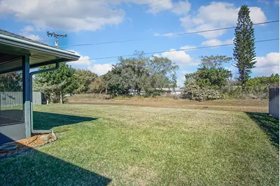 121 SE Lakehurst Drive, Port Saint Lucie, FL 34983 - Photo 34