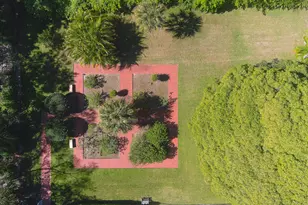 417 Antigua Ln, Palm Beach, FL 33480 - Photo 36