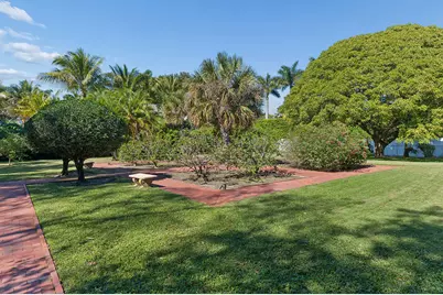 417 Antigua Lane, Palm Beach, FL 33480 - Photo 32