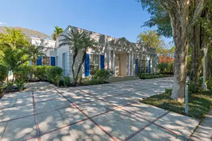 417 Antigua Ln, Palm Beach, FL 33480 - Photo 1