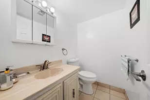 701 Lori Dr, Palm Springs, FL 33461 - Photo 12