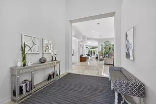 120 Via Mariposa, Palm Beach Gardens, FL 33418 - Photo 6