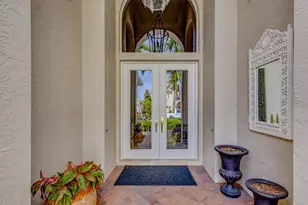 120 Via Mariposa, Palm Beach Gardens, FL 33418 - Photo 4