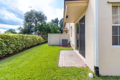 356 SE Bloxham Way, Stuart, FL 34997 - Photo 6