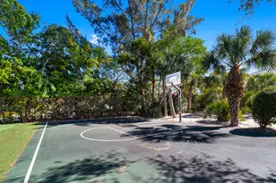 1002 E Heritage Club Cir, Delray Beach, FL 33483 - Photo 50