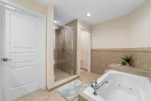 1002 E Heritage Club Cir, Delray Beach, FL 33483 - Photo 26