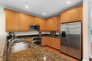 1002 E Heritage Club Cir, Delray Beach, FL 33483 - Photo 10