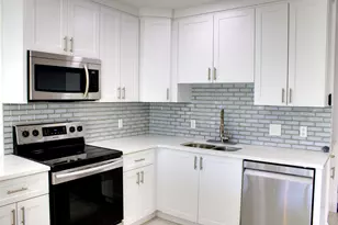 517 NW 52nd St, Boca Raton, FL 33487 - Photo 8