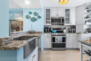1140 Lake Shore Dr, Lake Park, FL 33403 - Photo 4