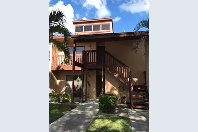 510 Lakeview Drive E, Royal Palm Beach, FL 33411 - Photo 1