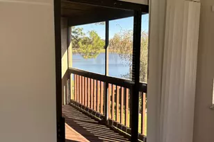 510 Lakeview Dr E, Royal Palm Beach, FL 33411 - Photo 14