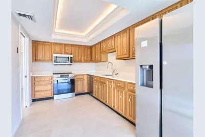 5250 Woodland Lakes Drive #130, Palm Beach Gardens, FL 33418 - Photo 10