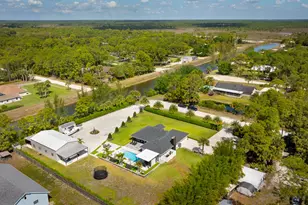 16966 91st Pl N, The Acreage, FL 33470 - Photo 8