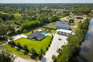16966 91st Pl N, The Acreage, FL 33470 - Photo 10