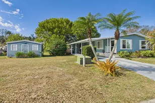 407 NE 8th Ave, Okeechobee, FL 34972 - Photo 1