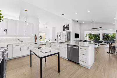 13853 Palm Grove Place, Palm Beach Gardens, FL 33418 - Photo 8