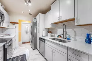 10290 Carmen Ln, Royal Palm Beach, FL 33411 - Photo 10