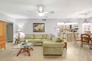 323 Pine Ridge Cir, Greenacres, FL 33463 - Photo 6