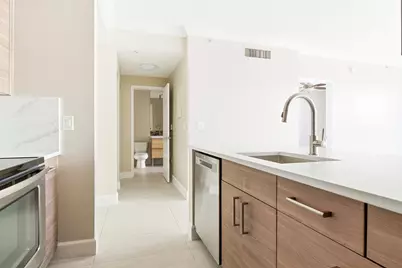 630 S Sapodilla Avenue #533, West Palm Beach, FL 33401 - Photo 4