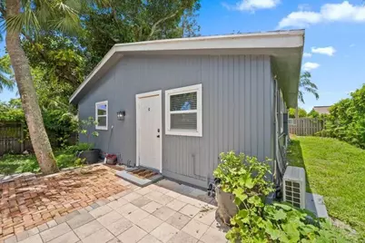 3593 Elizabeth Street, Palm Springs, FL 33461 - Photo 14