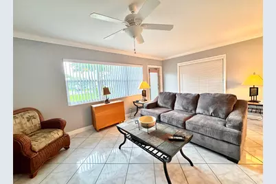 242 Coventry K, West Palm Beach, FL 33417 - Photo 4
