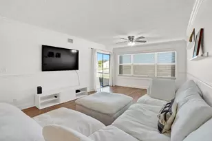 4715 Lucerne Lakes Blvd E, Lake Worth, FL 33467 - Photo 14