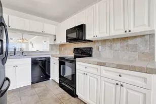 4715 Lucerne Lakes Blvd E, Lake Worth, FL 33467 - Photo 8