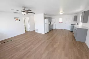 812 N 24th St, Fort Pierce, FL 34950 - Photo 6