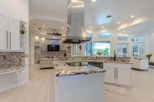 2695 Greenbriar Blvd, Wellington, FL 33414 - Photo 10