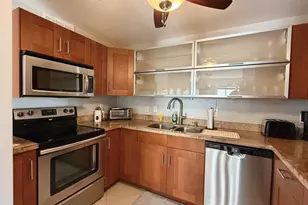 401 Golden Isles Dr, Hallandale Beach, FL 33009 - Photo 14