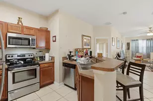 3108 Grandiflora Dr, Greenacres, FL 33467 - Photo 10