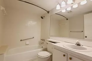 1109 Green Pine Blvd, West Palm Beach, FL 33409 - Photo 16