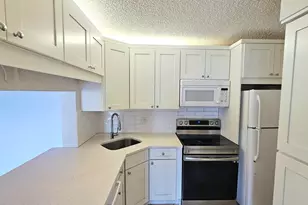 1109 Green Pine Blvd, West Palm Beach, FL 33409 - Photo 10