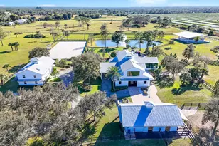 2541 SW Trailside Path, Stuart, FL 34997 - Photo 2