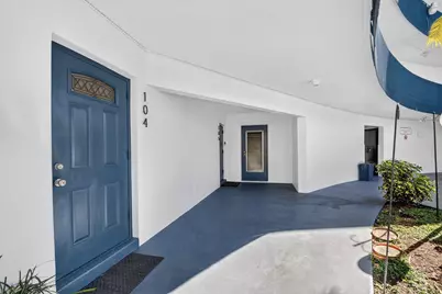 200 Waterway Drive S #104, Lantana, FL 33462 - Photo 4