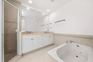 1063 E Heritage Club Cir, Delray Beach, FL 33483 - Photo 16