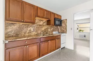 751 Hummingbird Way, North Palm Beach, FL 33408 - Photo 4