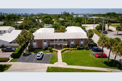 148 Yacht Club Drive #10, North Palm Beach, FL 33408 - Photo 2