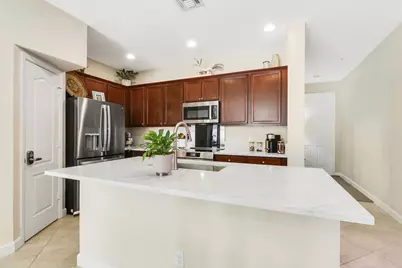 9504 SW Merlin Court, Stuart, FL 34997 - Photo 8