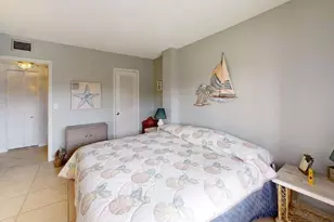 2616 Garden Dr N, Lake Worth, FL 33461 - Photo 12