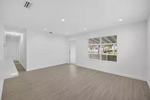 631 N 70th Ave, Hollywood, FL 33024 - Photo 8